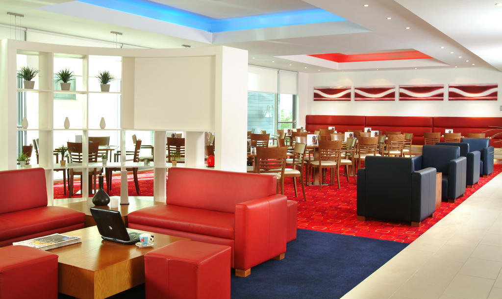 Ramada Encore Milton Keynes Eksteriør billede